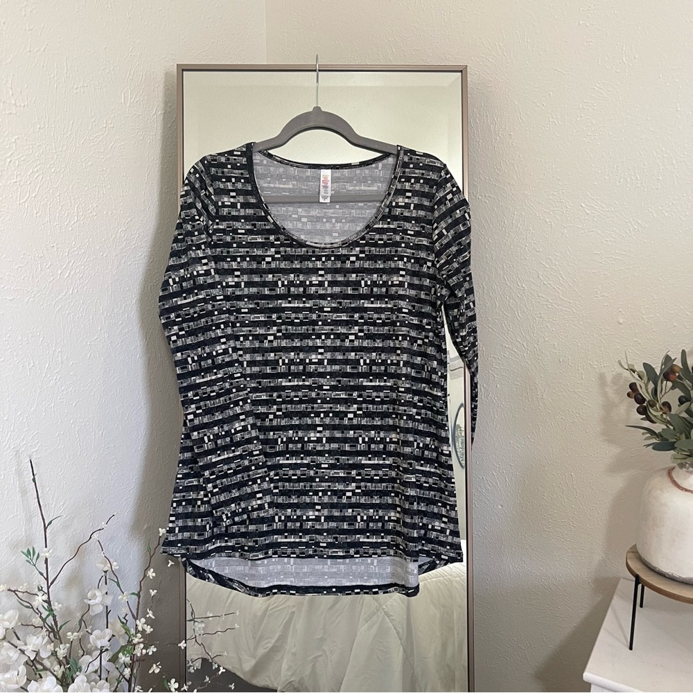 Lularoe Lynnae Medium